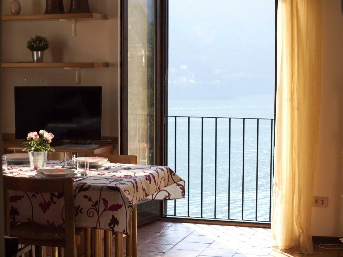 Casa Marina - Appartamento Nel Residence Di Nesso Buitenkant foto